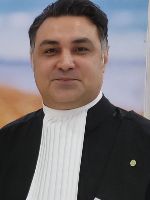  وکیل هادی میرزائی